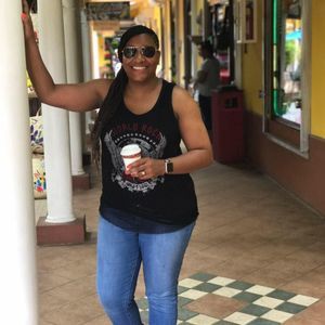 Meet your Posher, Erika